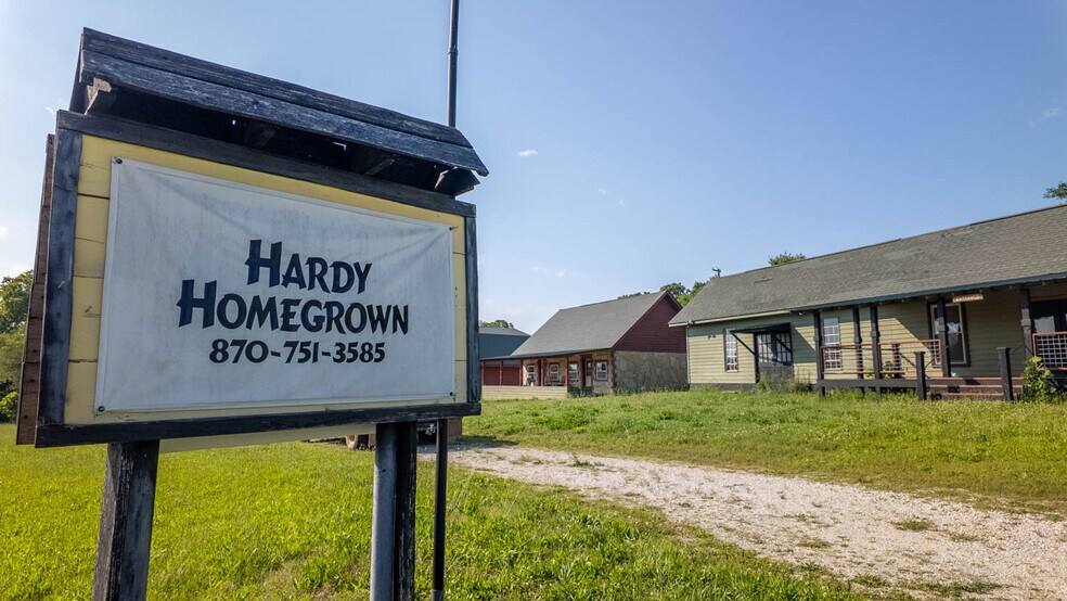 More Photos Of 2516 US-63, Hardy General Retail For Sale