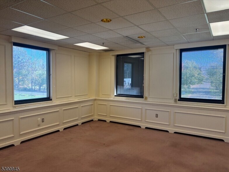 More Photos Of 141 Southside Ave, Bridgewater Office For Lease