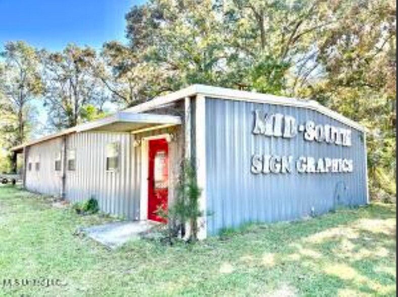 Primary Photo Of 1534 N Highway 51, Brookhaven Freestanding For Sale