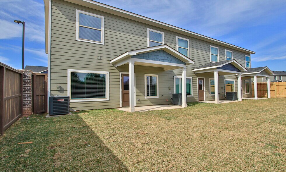 More Photos Of 14010 Longstreet rd, Willis Apartments For Sale