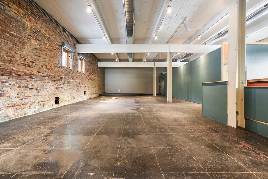 More Photos Of 5515 Penn Ave, Pittsburgh Storefront Retail Office For Lease