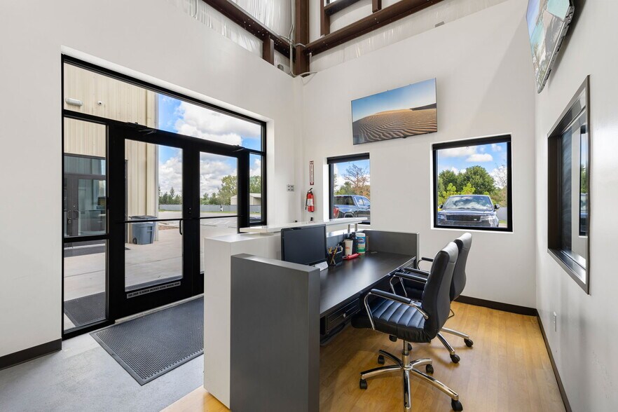 More Photos Of 3312 Schlipf Rd, Katy Sports And Entertainment For Lease