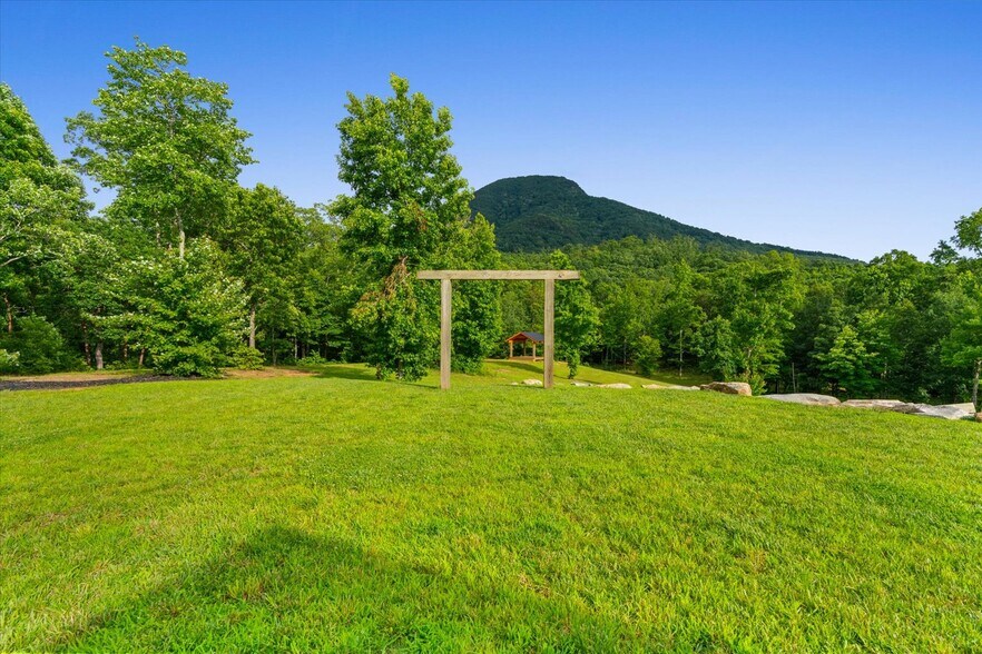 More Photos Of 2948 Holly Creek Cool Sprgs Rd, Chatsworth Specialty For Sale