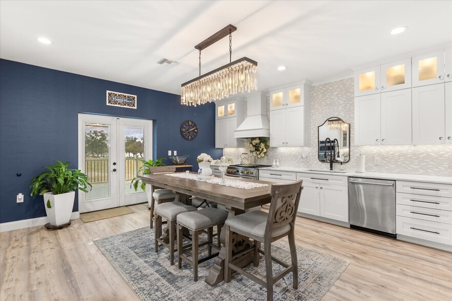 More Photos Of 455 Briar Patch Ln, Geneva Specialty For Sale