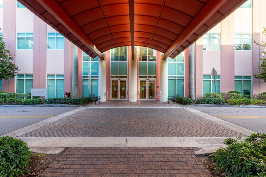 More Photos Of 8200 SW 117th Ave, Miami Medical For Lease
