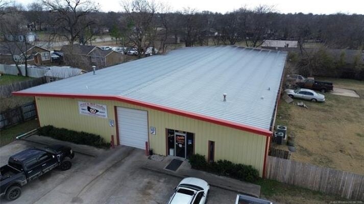 More Photos Of 13110 E 11th St, Tulsa Auto Repair For Sale