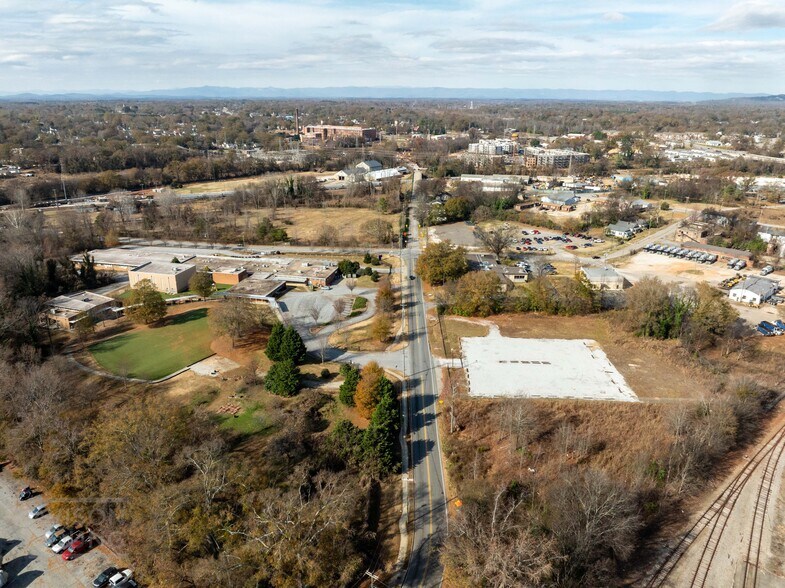 More Photos Of 1600 W Washington St, Greenville Land For Sale
