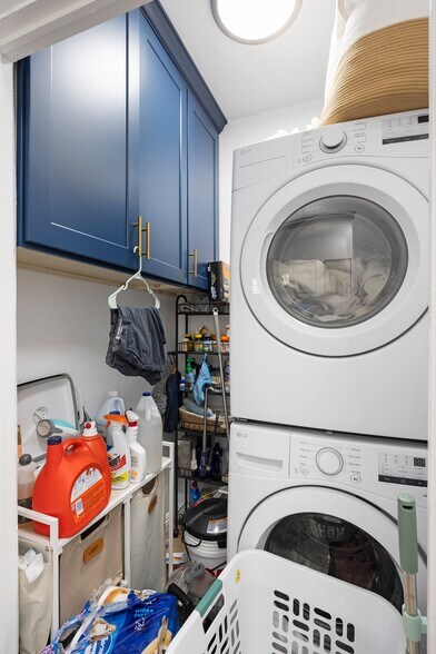 More Photos Of 28 Argonne Ave, Long Beach Apartments For Sale