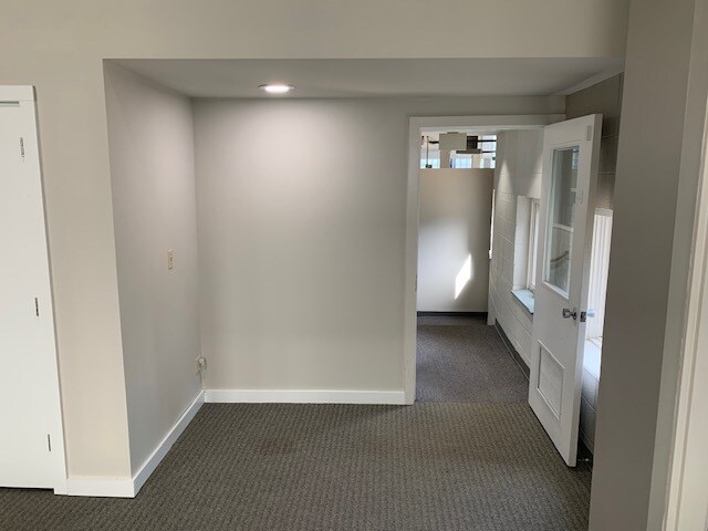 More Photos Of 12425 Knoll Rd, Elm Grove Loft Creative Space For Lease