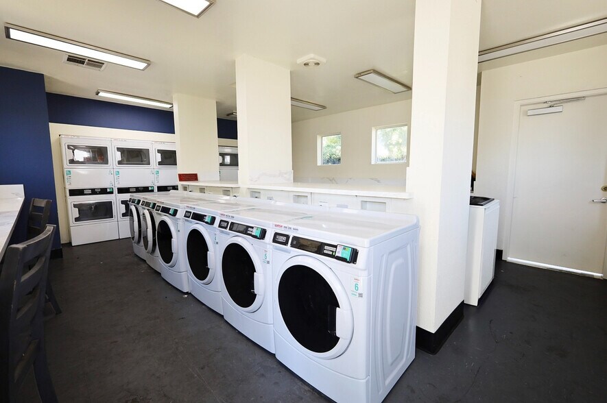 More Photos Of 6500 47th St, Sacramento Apartments For Sale