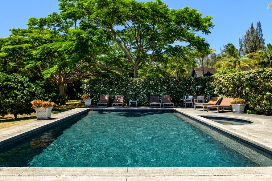 More Photos Of 1813 Baldwin Ave, Makawao Hotel For Sale
