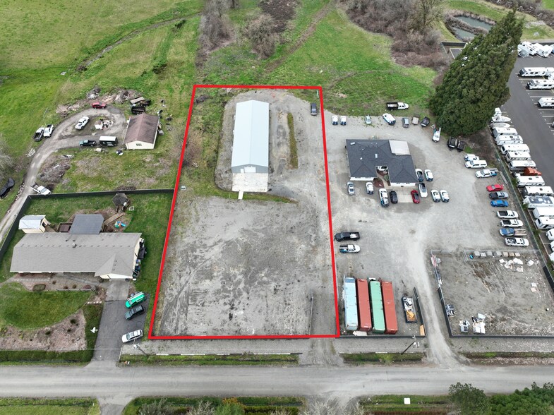 More Photos Of 104 NE 194th St, Ridgefield Warehouse For Lease
