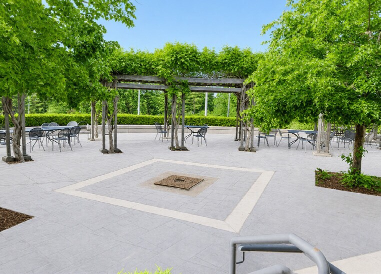 More Photos Of 9990 Old Olive Street Rd, Creve Coeur Office For Sale