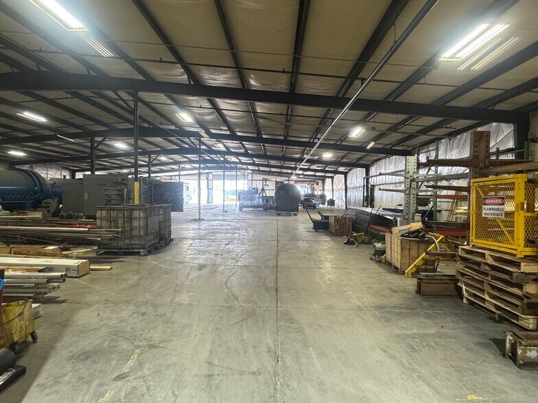 More Photos Of 93 Pioneer Industrial Blvd, Jasper Warehouse For Lease
