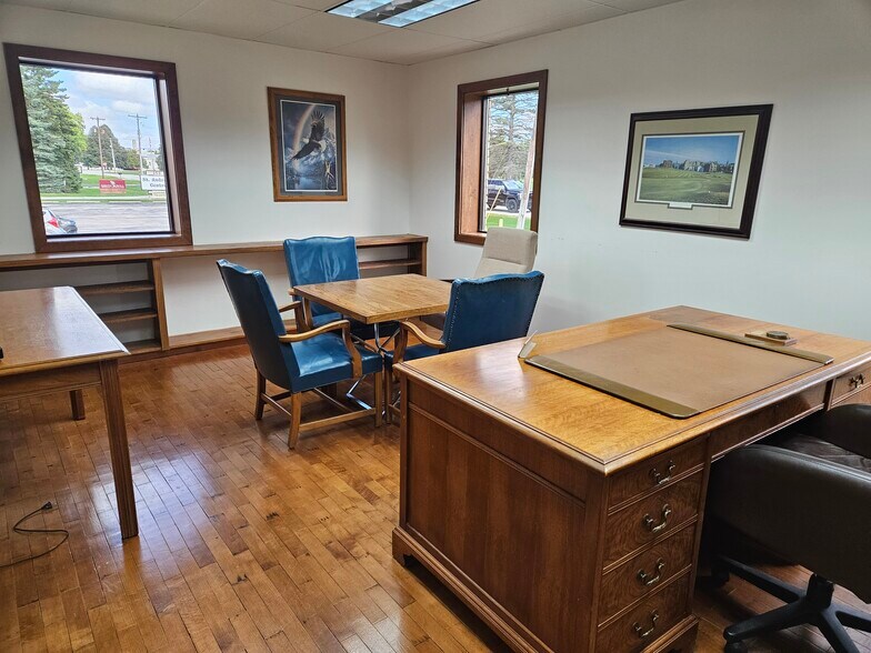 More Photos Of 350 Saint Andrews Rd, Saginaw Office For Sale