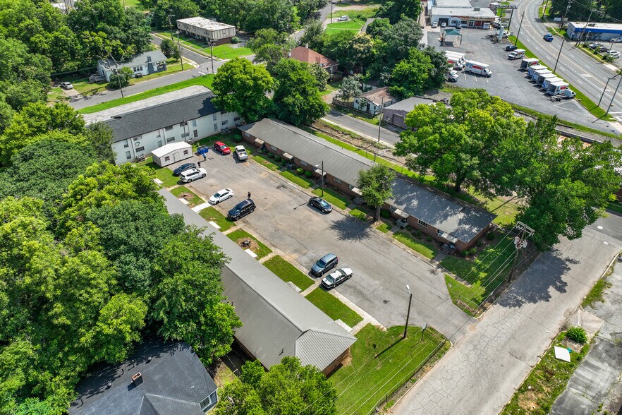 More Photos Of 2418 Eufaula Ct, Birmingham Apartments For Sale