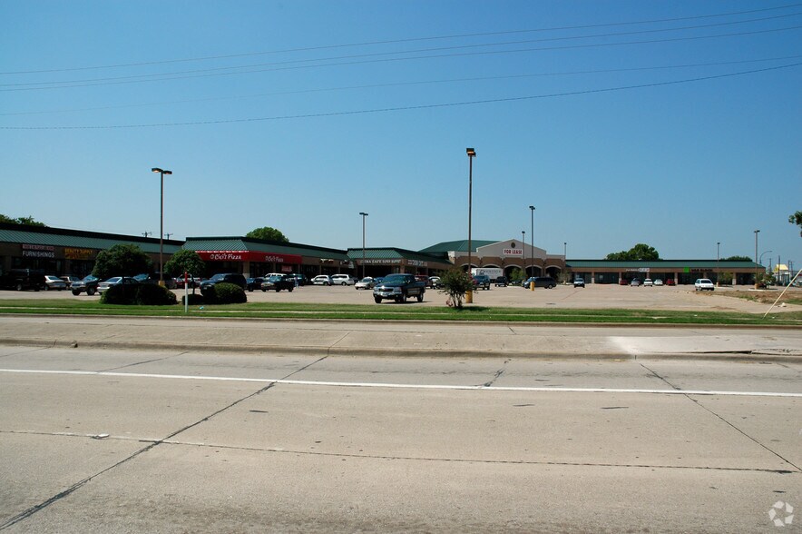 More Photos Of 3415 S Cooper St, Arlington Unknown For Lease