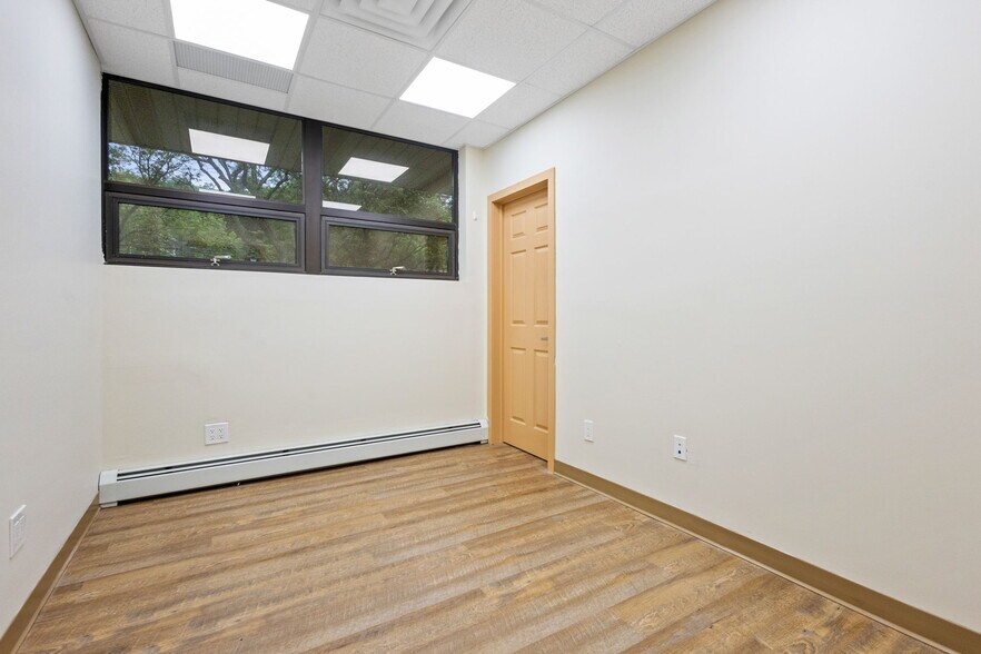 More Photos Of 311 N Midland Ave, Nyack Medical For Lease