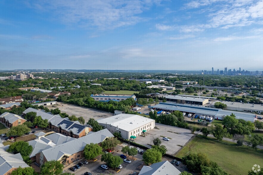 More Photos Of 4300 S Congress Ave, Austin Office For Sale