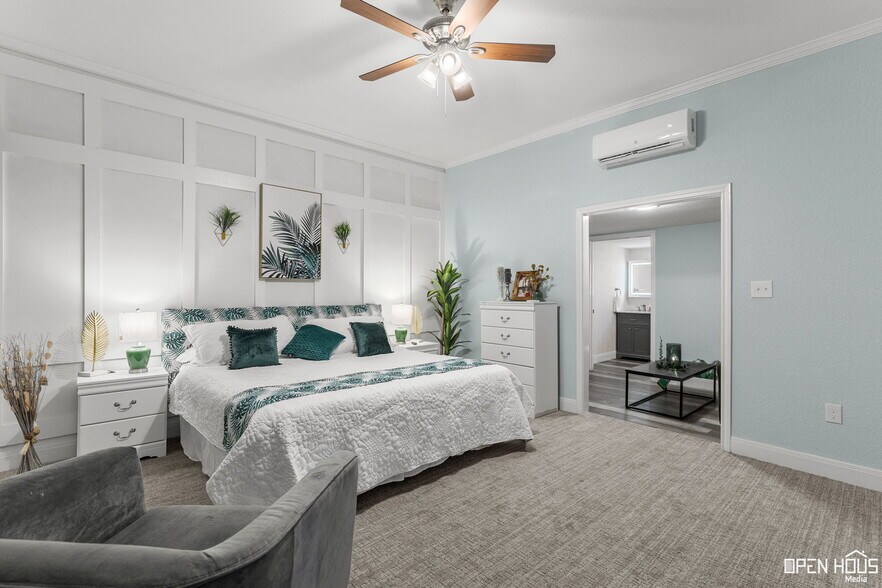 More Photos Of 405 W Gilbert St, Henrietta Hospitality For Sale