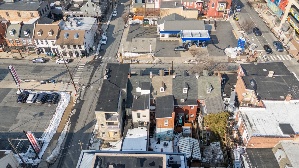 More Photos Of 110 W Orange St, Lancaster Storefront Retail Residential For Sale