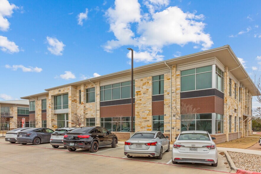 More Photos Of 7710 N FM 620 Rd, Austin Medical For Sale