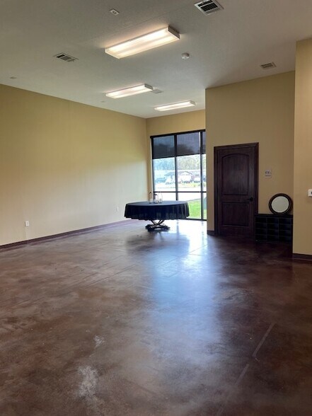 More Photos Of 612 State Highway 3, League City Freestanding For Sale