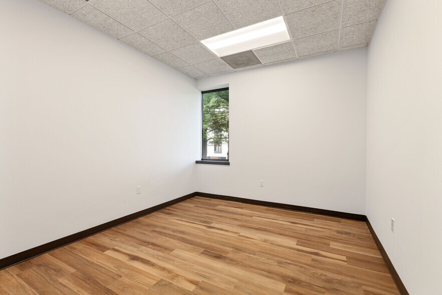 More Photos Of 1025 Berkshire Blvd, Wyomissing Medical For Lease