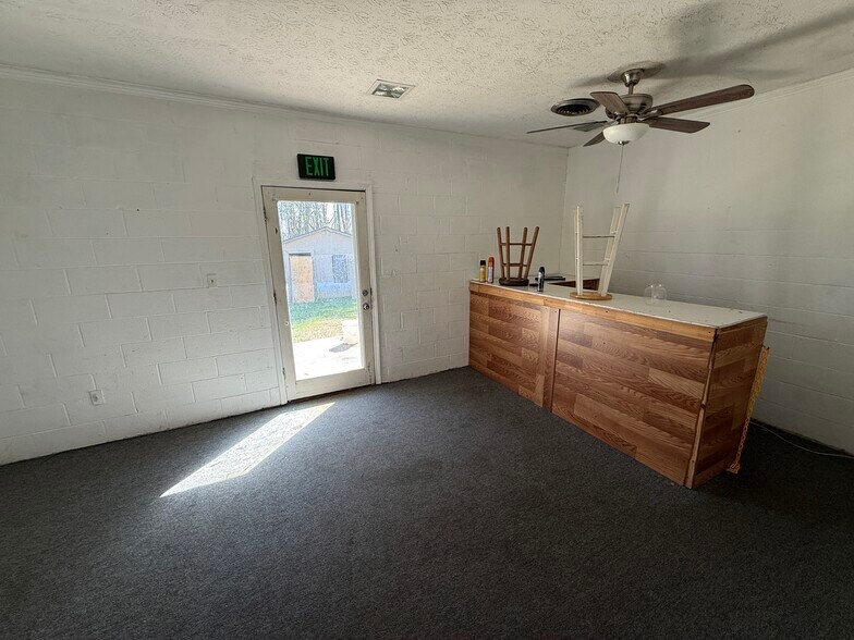 More Photos Of 1429 Athens Rd, Crawford Flex For Sale