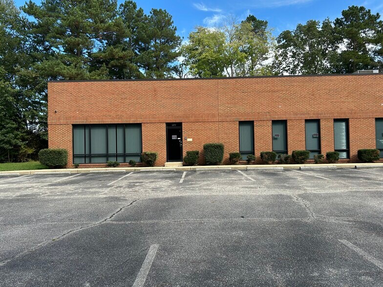 More Photos Of 2623 Park Ave, Petersburg Medical For Lease