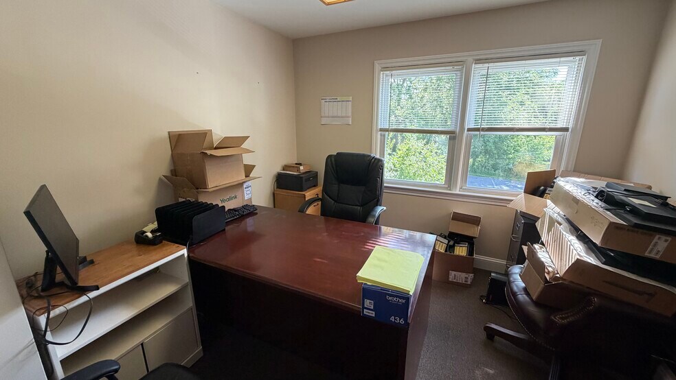 More Photos Of 205 State Route 31 N, Washington Office Residential For Sale