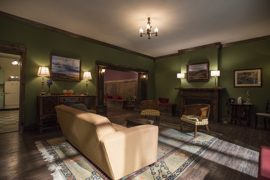 More Photos Of 2229 S Michigan Ave, Chicago General Retail For Sale