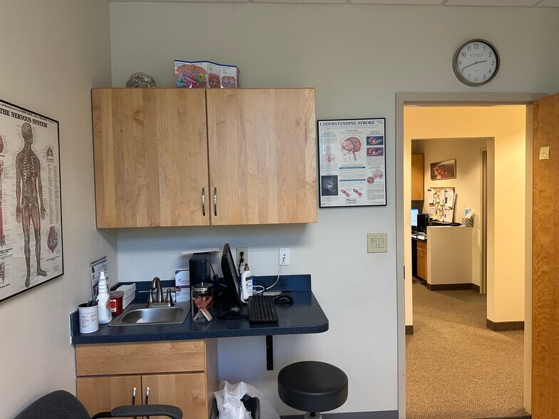 More Photos Of 701 Exposition Pl, Raleigh Medical For Lease