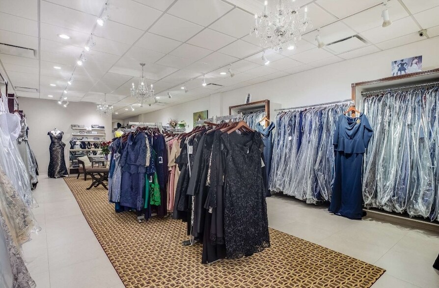 More Photos Of 169-171 Hillside Ave, Williston Park Storefront For Sale