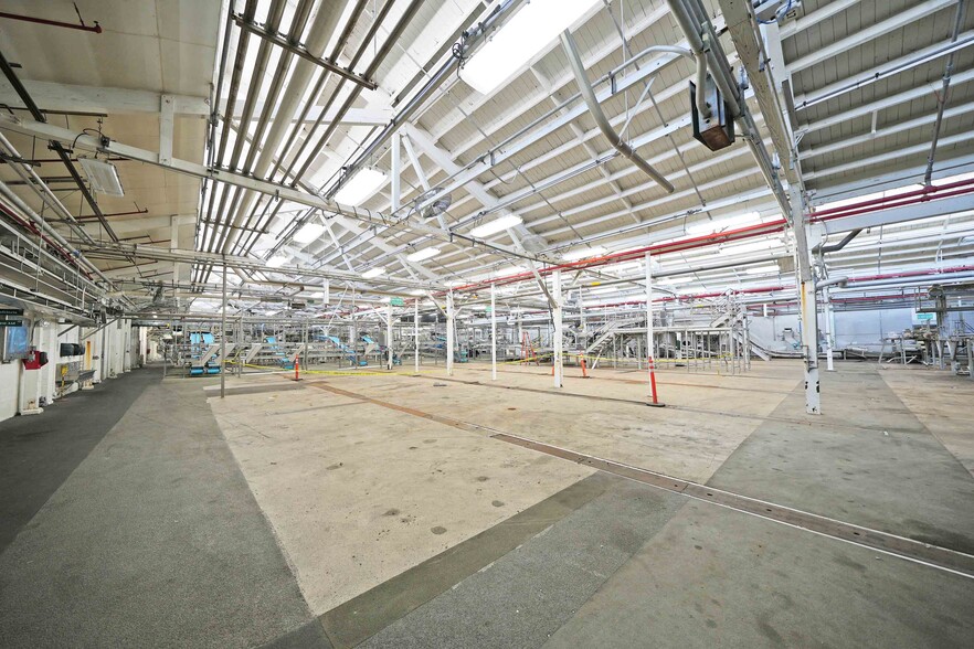 More Photos Of 108 W Walnut St, Yakima Food Processing For Sale