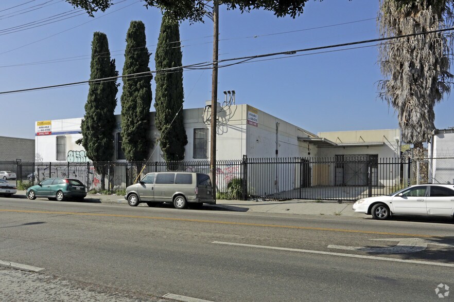 More Photos Of 516 E Jefferson Blvd, Los Angeles Warehouse For Sale