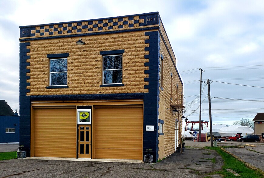 More Photos Of 8811 Vernier Rd, Ira Storefront Retail Residential For Sale