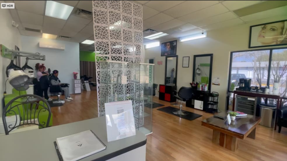 More Photos Of 1720 N Goldenrod Rd, Orlando Showroom For Lease