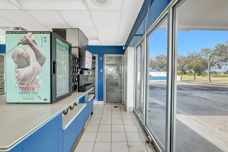 More Photos Of 4696 Okeechobee Rd, Fort Pierce Service Station For Sale