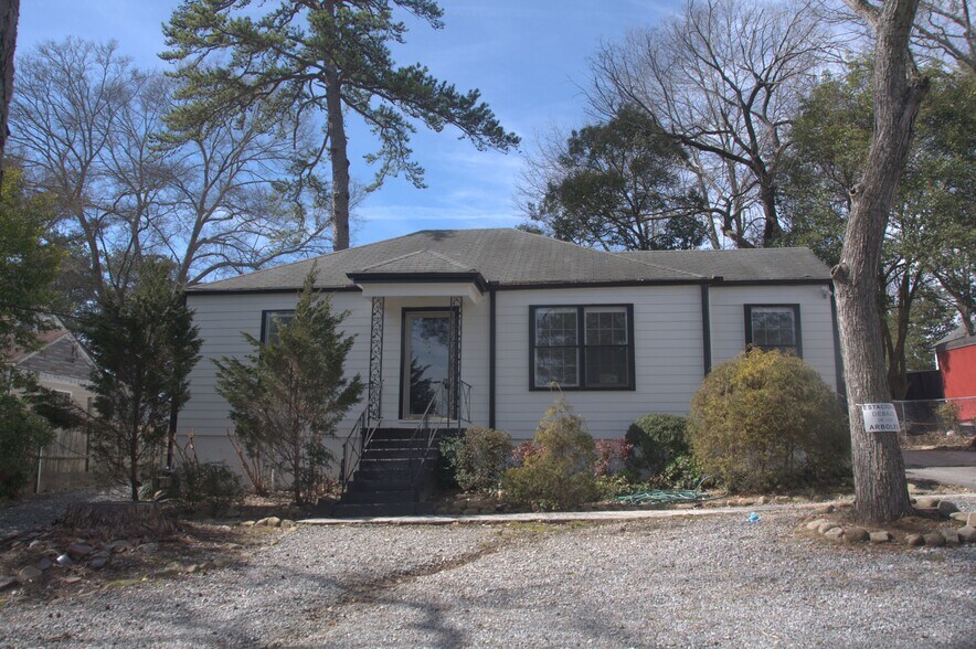 More Photos Of 4118 Clairmont Rd, Chamblee Medical For Sale