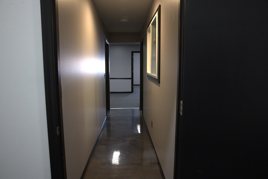 More Photos Of 101 W Shrader St, Liberty Manufacturing For Lease