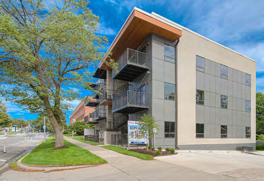 More Photos Of 200 W Gregory Blvd, Kansas City Apartments For Sale