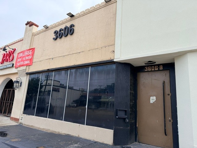 More Photos Of 3606-3614 Greenville Ave, Dallas Unknown For Lease
