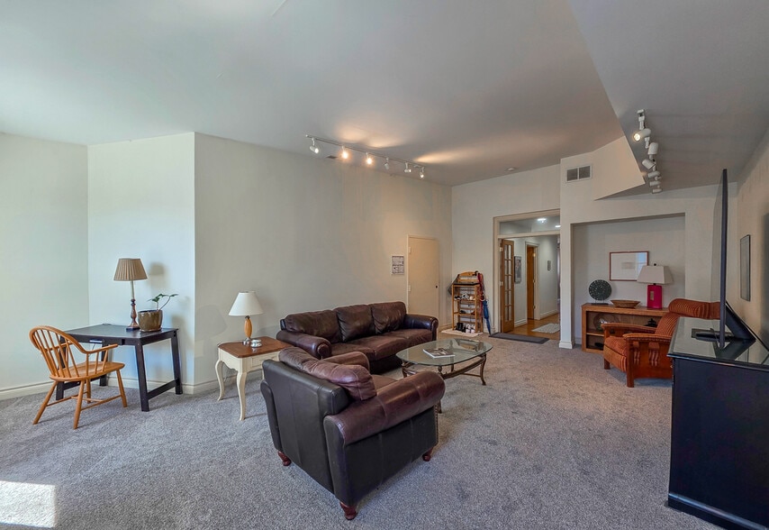 More Photos Of 8 E Front St, Monroe Storefront Retail Residential For Sale