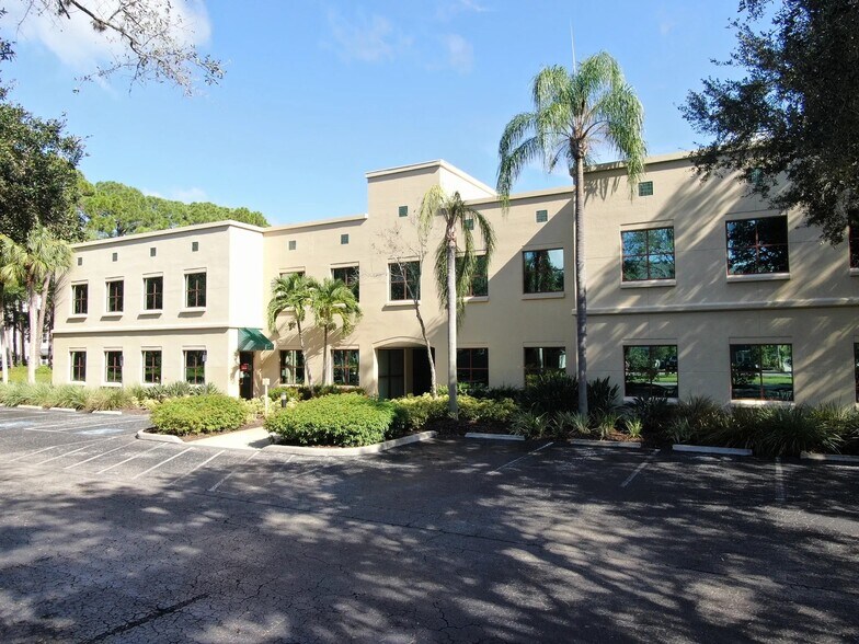 More Photos Of 2201 Cantu Ct, Sarasota Office For Lease