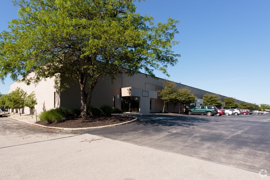 More Photos Of 5635-5759 W 80th St, Indianapolis Warehouse For Lease