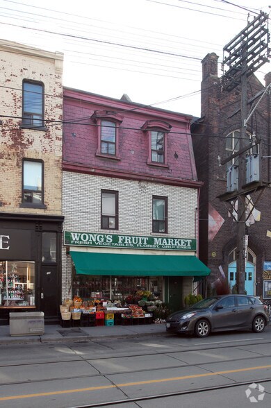 More Photos Of 757-759 Queen St W, Toronto Storefront Retail Residential For Lease
