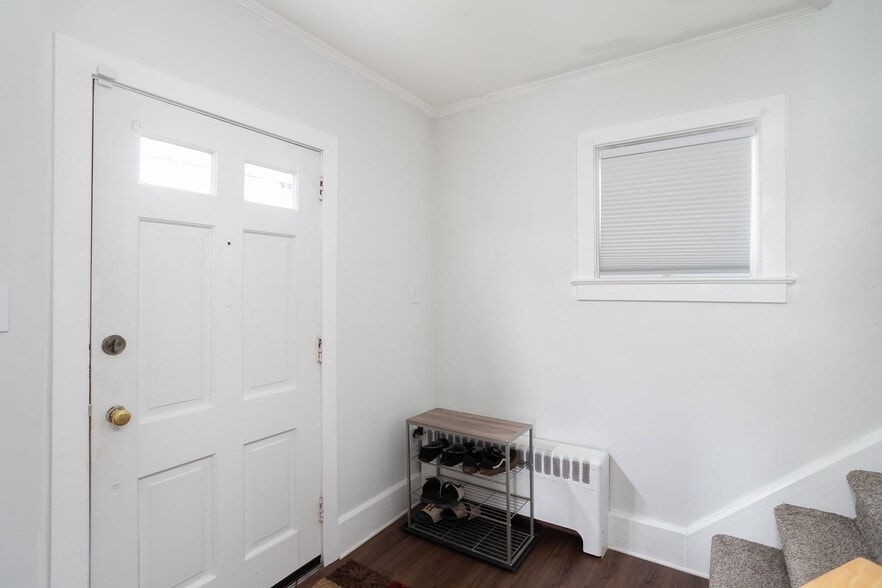 More Photos Of 37 US Highway 130, Trenton Light Manufacturing For Sale