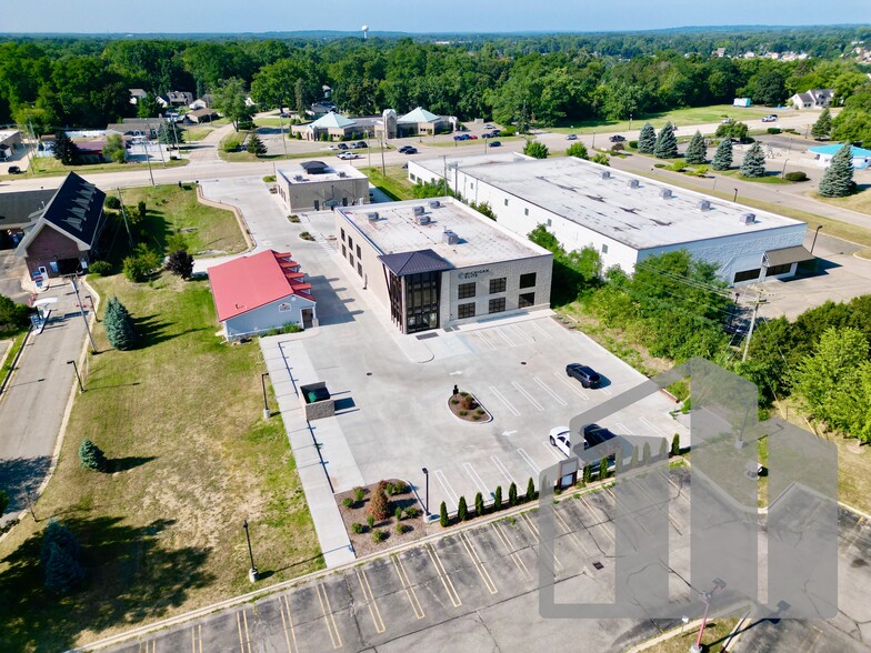 More Photos Of 10555 Grand River Ave, Brighton Specialty For Lease