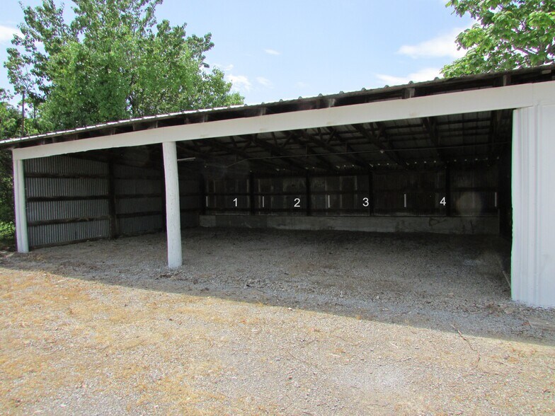More Photos Of 1907 N 11th St, Muskogee Office For Lease